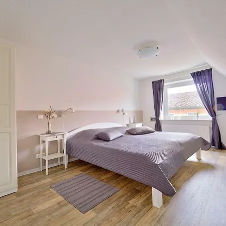 Апартаменты Zollstrasse 2. Etage *